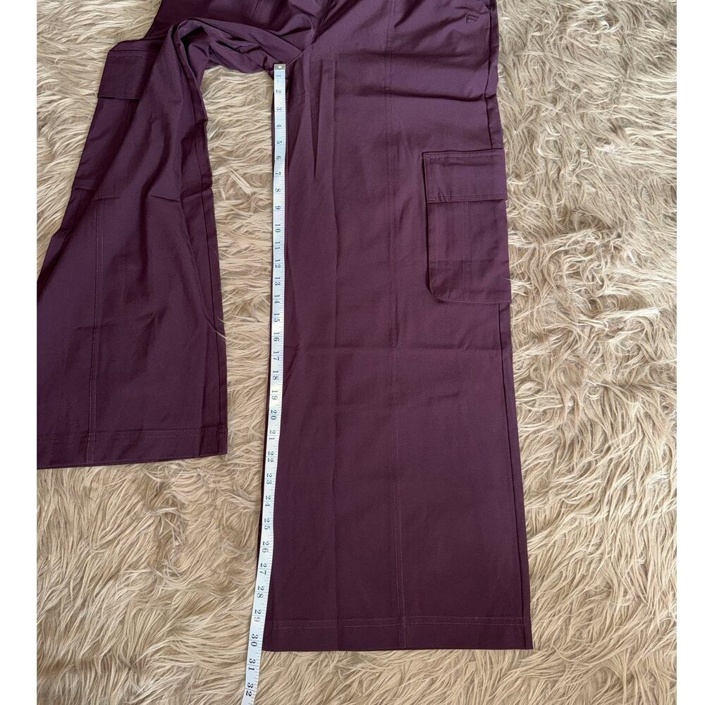 New Fabletics Downtown Wide Leg Cargo Pant Oxblood Women’s size M - Picture 8 of 13